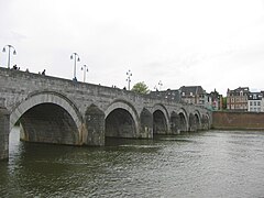 Sint Servaasbrug köprüsü (Hollanda'nın en eski köprüsü)