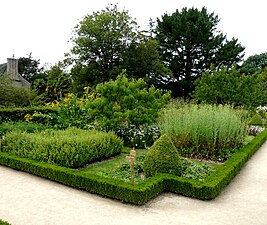 Jardin des simples de l'abbaye de Daoulas.