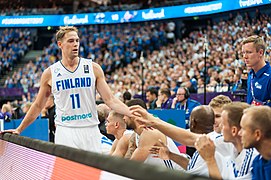 Petteri Koponen sous le maillot national à l'Eurobasket 2017.