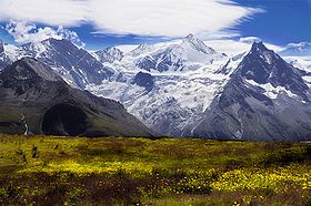 Le Schalihorn (à gauche) et le Zinalrothorn (à droite)