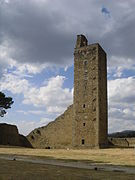 Tour réemployée, site de Castiglion Fiorentino, avant-poste d'Arezzo[3].