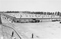 达豪集中营的囚房。1940年纳粹在此建立了牧师囚房（英语：Priest Barracks of Dachau Concentration Camp）以关押反对纳粹政权的神职人员（摘自納粹德國）