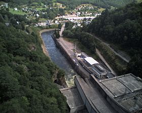 La Dordogne vue depuis le barrage de Bort.