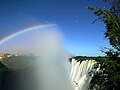 arc-en-ciel au clair de Lune, chutes Victoria, pose 30 s