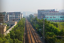沪昆铁路杭州绕行线与正线在蜀山街道境内分岔