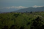 白草山から望む黒部五郎岳と笠ヶ岳 （2002年4月19日）