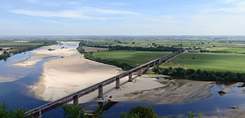 Le Tage à Santarém (Portugal). (définition réelle 11 284 × 5 447)