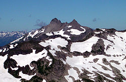 Vordergrauspitz (balra) és Hintergrauspitz (jobbra) keletről