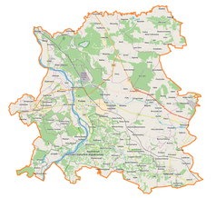 Mapa konturowa powiatu puławskiego, na dole po lewej znajduje się punkt z opisem „Mięćmierz”