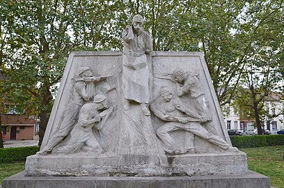 Monument au Travail - Montignies-sur-Sambre.