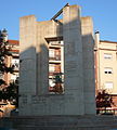 La vaig fer pensant en l'article Josep Moragues (l'homenatjat pel monument), però ha acabat a Domènec Fita i Molat i a es:Domènec Fita i Molat (l'autor de l'escultura).