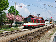 SLB-Triebwagen ET 47 im Bahnhof Bürmoos, 2011