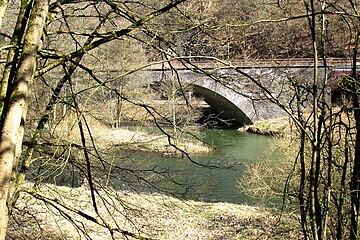 Zesummefloss vu Sauer a Wolz op der Giewelsmillen, lénks d'Sauer ënner der Bréck d'Wolz.