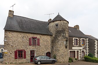 Manoir de la Tour, ancienne maison du tribunal de Caro.