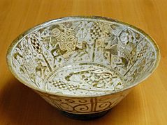 Coupe à décor de cavaliers, vers 1180-1220, Musée des beaux-arts de Lyon[13].