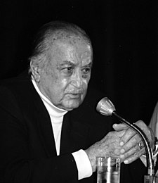O director cinematografico Jean Negulesco en 1986.