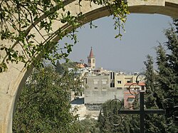 Ansicht von einer Kirche auf eine andere Kirche in al-Yaʿqūbiyya