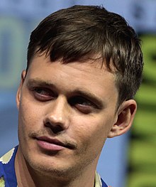 Bill Skarsgård (43620734441) (cropped).jpg