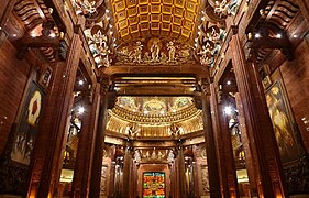 Interior del Palacio de Buda de Ling Shan