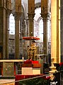 Statuo de Sainte Foy, eksponita en la abatejo la tagon de Sainte Foy (oktobro 2010).