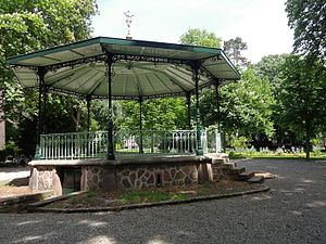 Kiosque du parc de la Marseillaise.