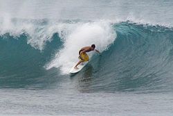 Surfař na Oahu