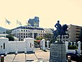 La statue de Louis Botha devant le bâtiment de l'assemblée nationale du parlement au Cap