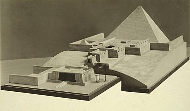 Model van het piramide complex The MET