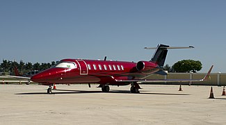 Jet de negocios Learjet 75