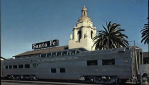 営業運転に入る前のプレジャー・ドーム501号車。サンディエゴ駅にて撮影。