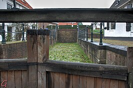 De drooggevallen Kleine Haarlemmersluis in Spaarndam