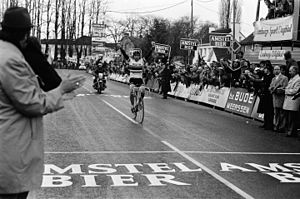Aankomst winnaar Merckx, Amstel Gold Race 1975