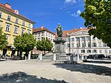 Freiheitsplatz mit Denkmal von Kaiser Franz II.