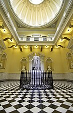 Rotundan i Virginia State Capitol med Jean-Antoine Houdons staty av George Washington.