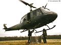德國傘兵第31空降旅（英语：31st Airborne Brigade (Bundeswehr)）（德國聯邦國防軍）在下萨克森邦弗里斯兰县瓦勒尔鎮（德语：Varel）的附近[8]，配合貝爾UH-1D型直升機實施空中裝載貨物訓練
