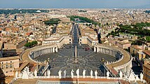 Trg Svetog Petra ispred Bazilike u Vatikanu (Rim, Italija)