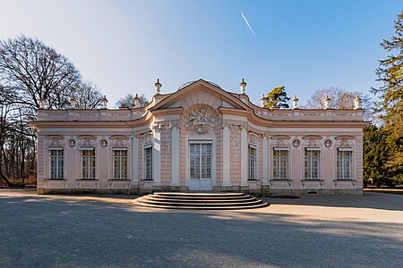 Rococo Ionic pilasters on the facade of the Amalienburg, Nymphenburg Palace Park, Munich, Germany, by François de Cuvilliés, 1734-1739[28]