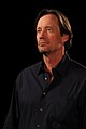 Kevin Sorbo interpreta Charlie