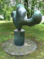 Feuille se reposant, 1959, bronze