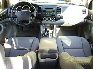 06_Toyota_Tacoma_interior