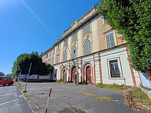 A Caserma Piave, vista daa stradda da palasina de cumandu