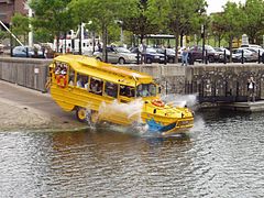 דגם "DUKW" בגרסה אזרחית בליברפול, בריטניה