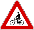 Bicycle crossing ahead