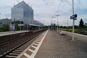 Blick Richtung Norden vom Regionalbahnsteig zum S-Bahnsteig