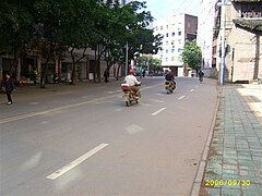 蓬安县县城的街道