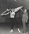 In prova con Boris Romanov del Teatro Kirov-Mariinskij di San Pietroburgo e Liane Daydée dell'Opéra di Parigi nella sala ballo dell'Opera di Roma (primi anni '50).