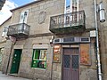 17th-century house with the coat of arms of the Moscoso and Mendoza families.