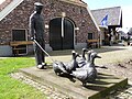 'Gaanzendriewer' (Geese driver) by Piet Brouwer in front of the Klompenmuseum 't Schöpke