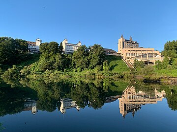Royal Tainai Park Hotel nad rzeką Tainai (2021)