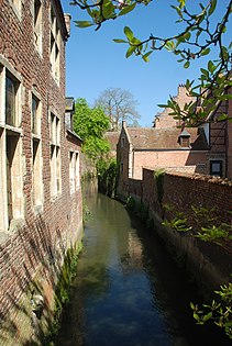 Le bras oriental de la Dyle à l'intérieur du grand béguinage.